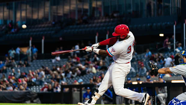 Keon delaying flights at O’Hare Airport with another homer. (Chicago Dogs)
